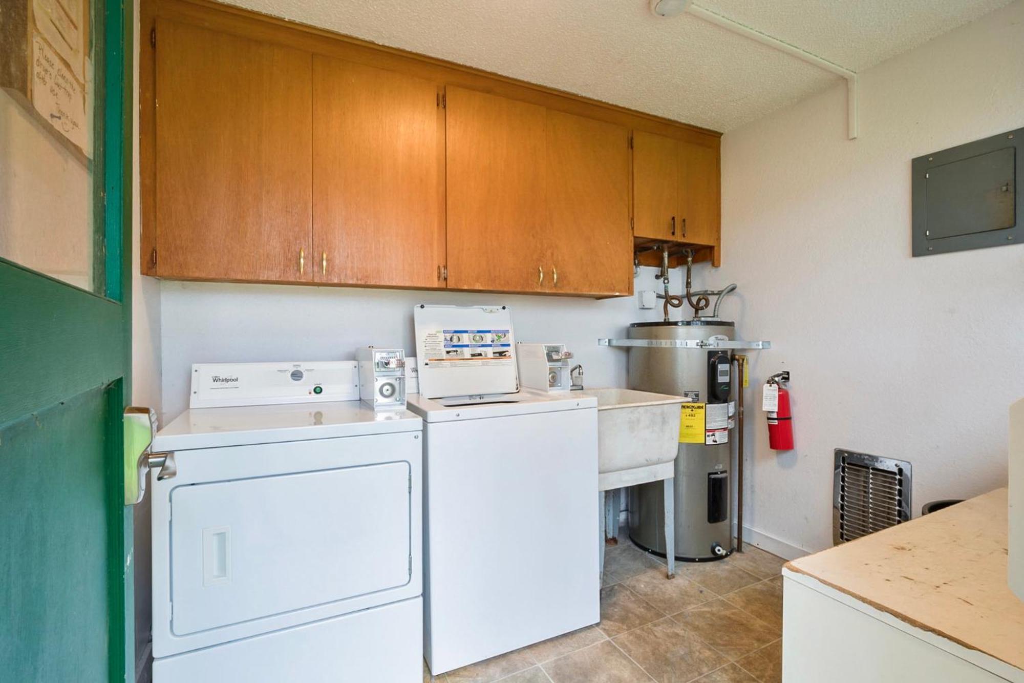 Quiet 1 Bed #4 - In Town Great, Location Apartment Snohomish